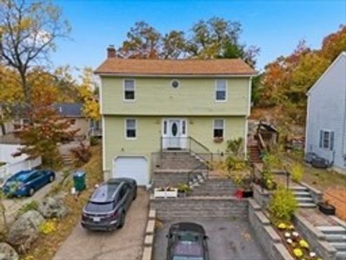22 Juniper St, Lowell, MA, 01852-5525 | Card Image