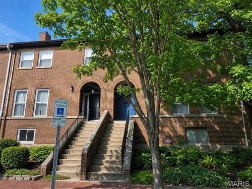925 Morrison Ave, Saint Louis, MO, 63104-3500 | Card Image