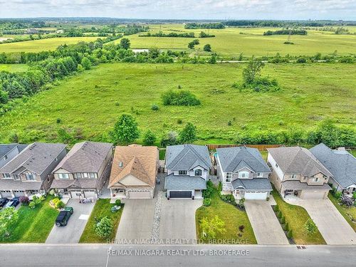 5703 Av Osprey, Niagara Falls, ON, L2H0M2 | Card Image