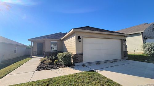 7136 Quarter Moon, Converse, TX, 78109-3825 | Card Image