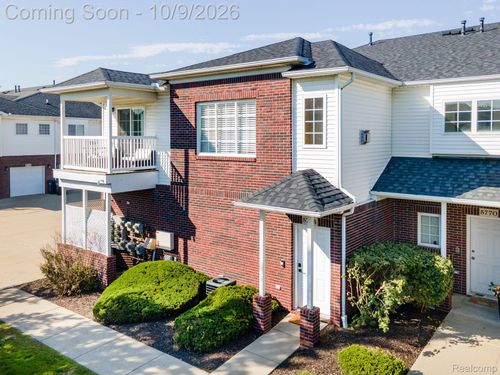 5764 Acorn Ln, Sterling Heights, MI, 48314-3165 | Card Image