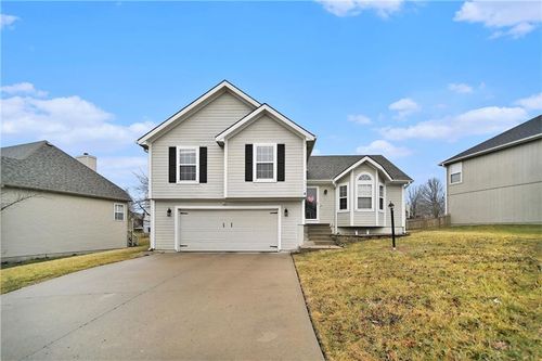 5504 Long View Dr, Saint Joseph, MO, 64503-1892 | Card Image