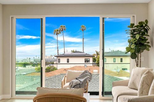 352 Imperial Beach Blvd, Imperial Beach, CA, 91932 | Card Image