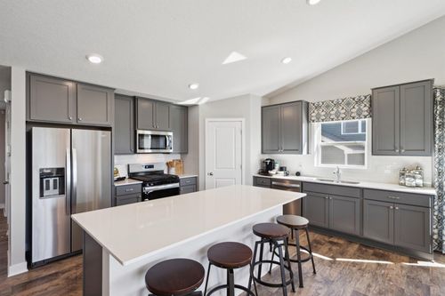 1667 Denali Drive, Shakopee, MN, 55379 | Card Image