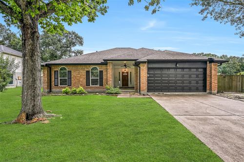 1909 Lavaca St, Friendswood, TX, 77546-5910 | Card Image