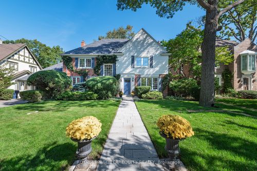 223 Riverside Dr, Toronto, ON, M6S4A8 | Card Image