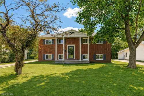 5707 Vickie Ln, Bedford Heights, OH, 44146-2461 | Card Image