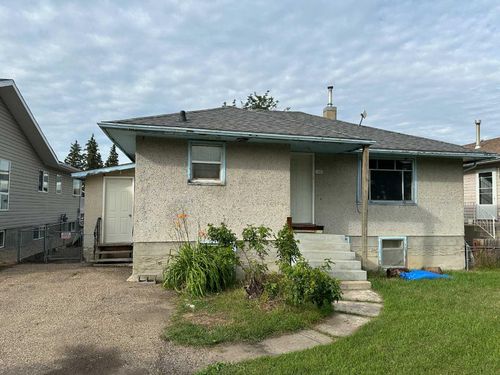 5010 44 Ave, Ponoka, AB, T4J1J6 | Card Image