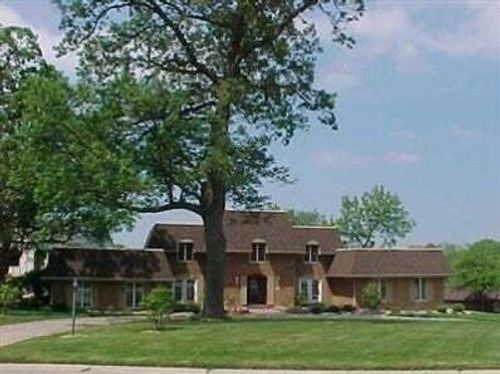 206 Scarborough Court, Valparaiso, IN, 46385 | Card Image