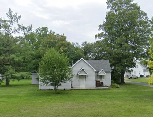 108 E Hobart St, Ashley, IN, 46705-5205 | Card Image