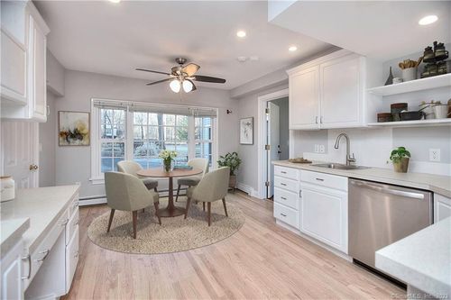 1A Nutcracker Ln, Westport, CT, 06880-1641 | Card Image