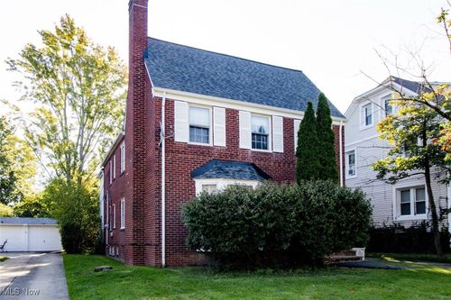 2359 Ashurst Rd, University Heights, OH, 44118-3641 | Card Image