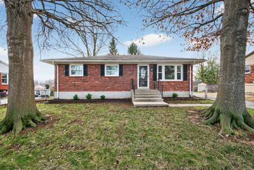 243 Lynnwood Dr, Versailles, KY, 40383-1779 | Card Image