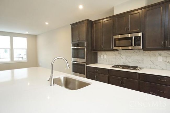 7241 Otley Dr, House other with 4 bedrooms, 4 bathrooms and null parking in West Chester OH | Image 12