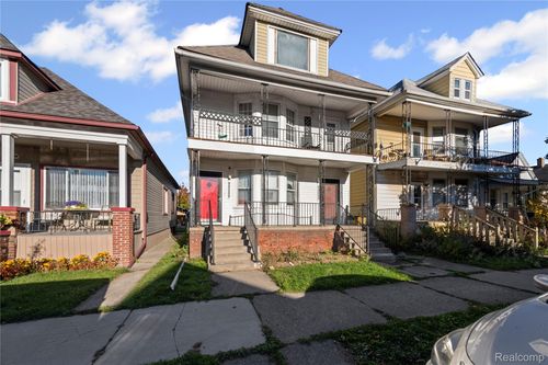 11428 Lumpkin St, Hamtramck, MI, 48212-2976 | Card Image