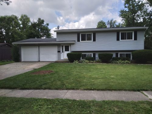 912 Nottingham Lane, Crystal Lake, IL, 60014 | Card Image