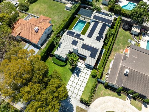 766 Ne 96th St, Miami Shores, FL, 33138-2520 | Card Image