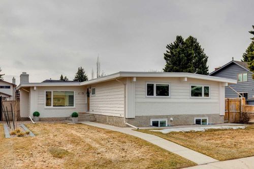 419 Parkview Cres Se, Calgary, AB, T2J4N8 | Card Image