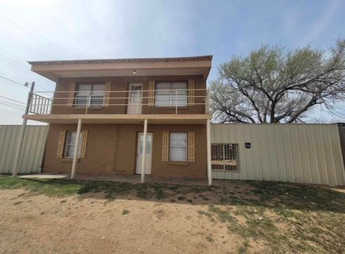 1104 Avenue I, Levelland, TX, 79336-5328 | Card Image