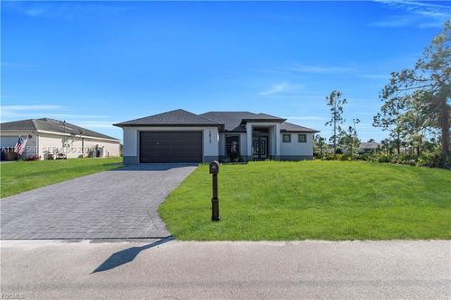 2815 44th St W, Lehigh Acres, FL, 33971 | Card Image