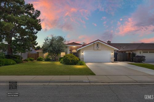 10009 Vanessa Ave, Bakersfield, CA, 93312-2429 | Card Image
