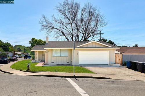 242 College Ave, Vallejo, CA, 94589 | Card Image