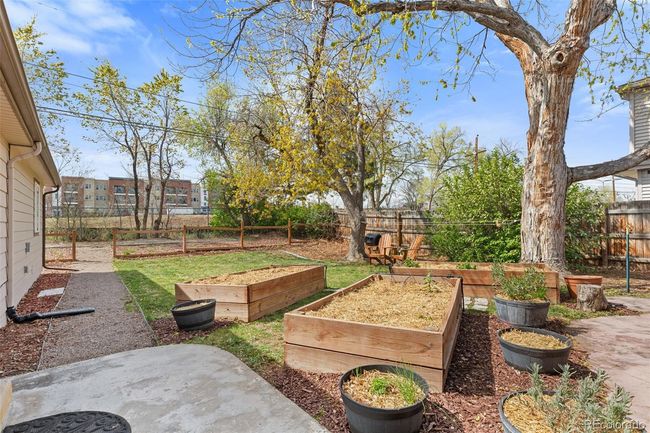 3198 W Amherst Ave, House other with 3 bedrooms, 2 bathrooms and 1 parking in Denver CO | Image 42