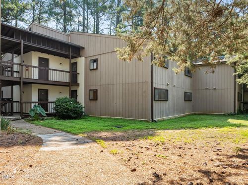 667 Pine Ridge Pl, Raleigh, NC, 27609-4642 | Card Image