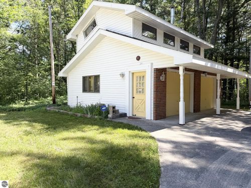 20600 Rhodes Rd, Interlochen, MI, 49643-9601 | Card Image