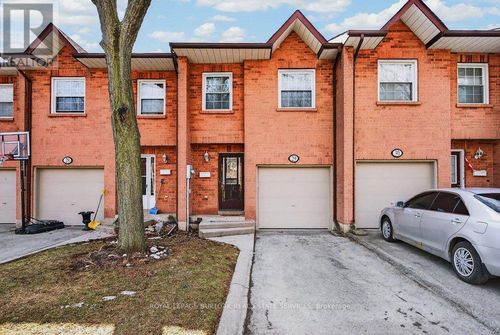 29-2004 Glenada Cres, Oakville, ON, L6H5P5 | Card Image