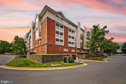 323-1504 Lincoln Way, MCLEAN, VA, 22102-5857 | Card Image
