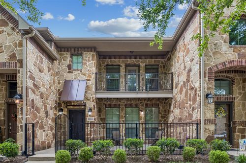 8905 Stargazer Dr, Mckinney, TX, 75070-6414 | Card Image