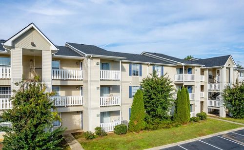 100 Remington, DICKSON, TN, 37055-1958 | Card Image