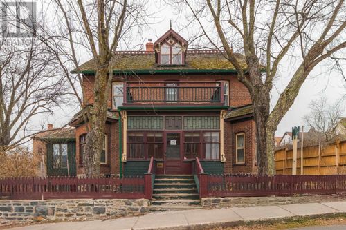 127 5th Ave S, Kenora, ON, P9N2A3 | Card Image