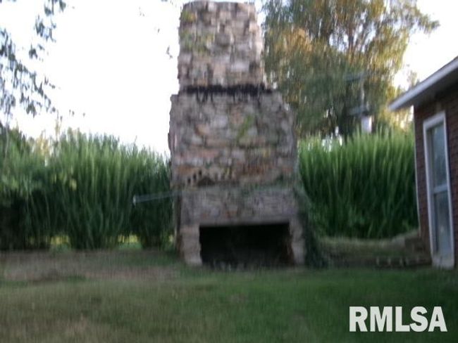 318 Williams St, House other with 4 bedrooms, 2 bathrooms and null parking in Rosiclare IL | Image 30