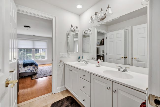 70 Vista View Dr, House other with 5 bedrooms, 4 bathrooms and null parking in Southbury CT | Image 34