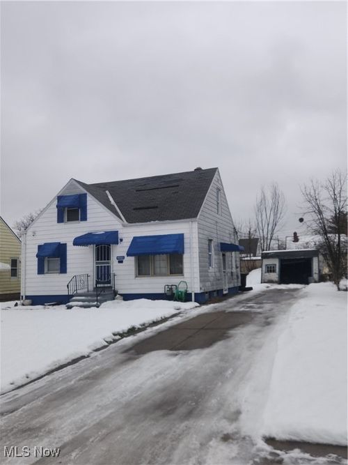 4001 E 189th St, Cleveland, OH, 44122-6701 | Card Image