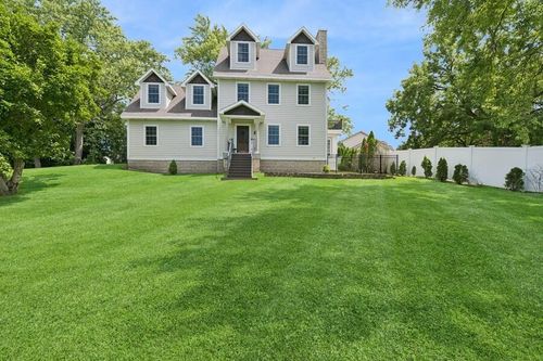 145 West Street, Lake Geneva, WI, 53147 | Card Image