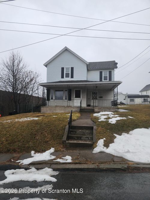 907 E Drinker St, Dunmore, PA, 18512-2604 | Card Image