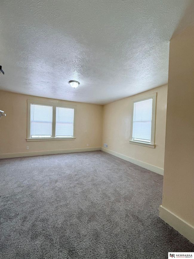 5906 N 34 Th St, House other with 3 bedrooms, 2 bathrooms and null parking in Omaha NE | Image 20