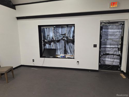 16116 W Mcnichols Rd, Detroit, MI, 48235-3511 | Card Image