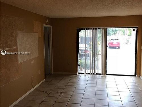 103-7235 Nw 179th St, Hialeah, FL, 33015-6131 | Card Image