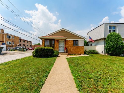 7852 Neenah Ave, Burbank, IL, 60459-1130 | Card Image