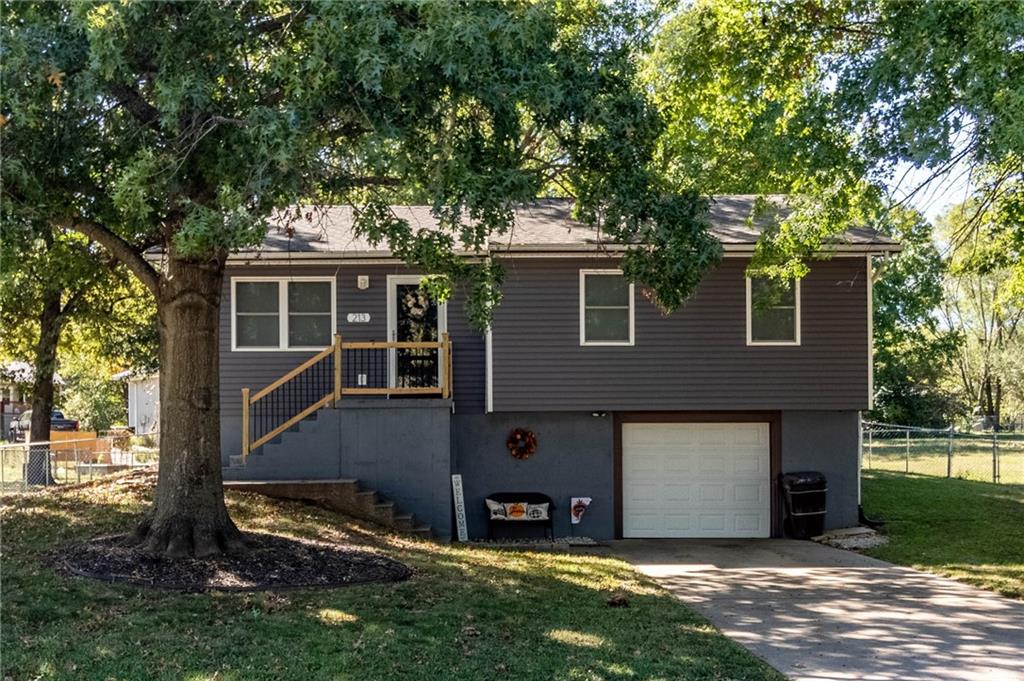 51st Rd, Warrensburg, MO 64093