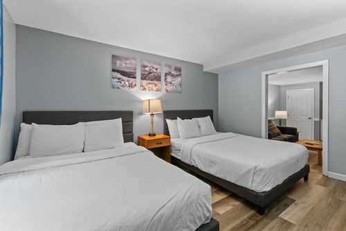 128-2955 White Mountain Hwy, North Conway, NH, 03860-5111 | Card Image