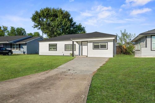 10602 Buffum St, Houston, TX, 77051-4112 | Card Image