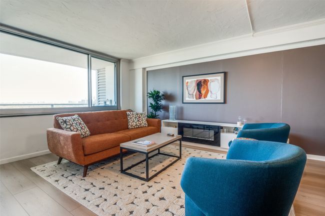 Open Living / Dining Area with Incredible Views | Image 11