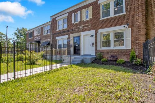 735 E 105th St, Chicago, IL, 60628-3023 | Card Image