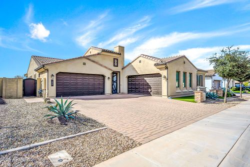 1867 E Gillcrest Rd, Gilbert, AZ, 85298-0085 | Card Image