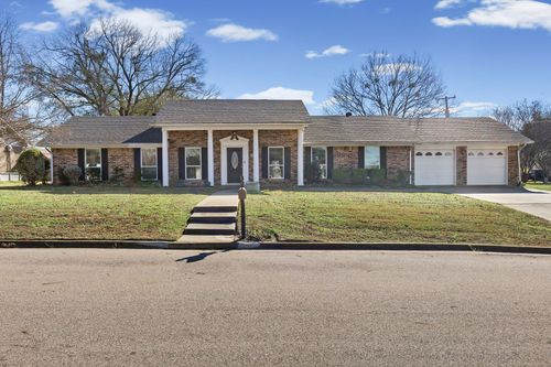 601 Rasure Cir, Sulphur Springs, TX, 75482-4936 | Card Image
